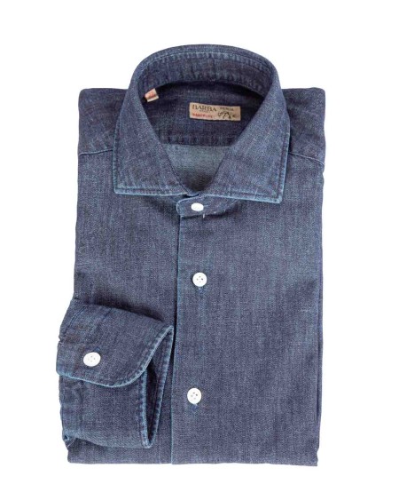 Shop BARBA  Camicia: Barba camicia in denim.
Colletto all'italiana.
Maniche lunghe.
Chiusura con bottoni.
Composizione: 100% Cotone.
Fabbricato in Italia.. 36033 1 LI U02-D